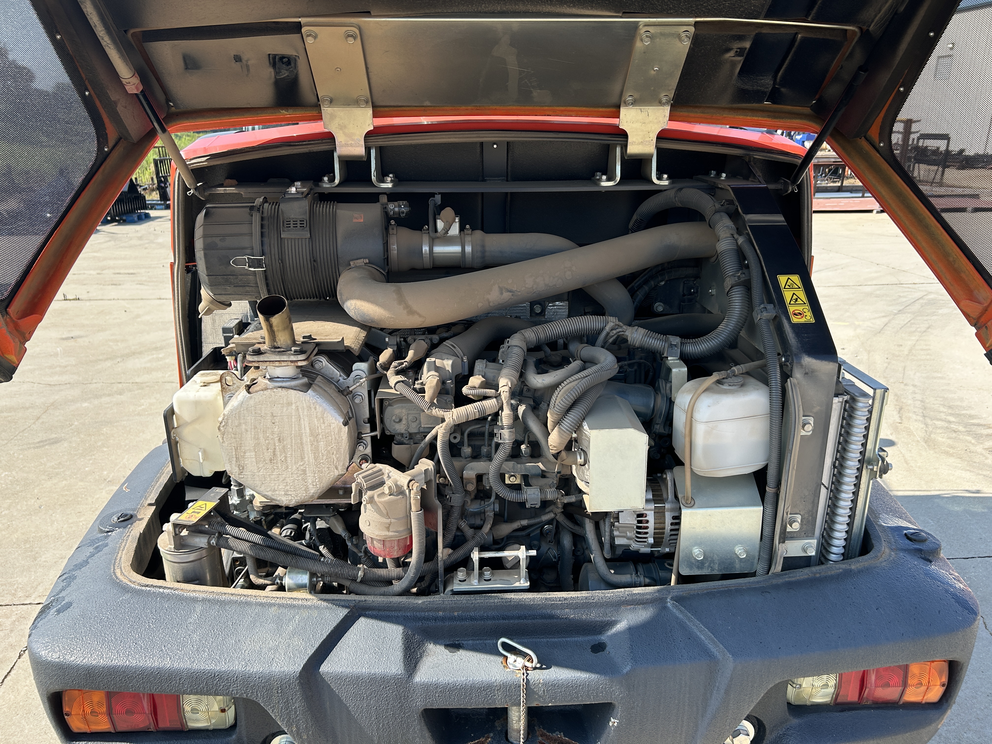 Used 2020 Kubota R630 wheel loader - never used in contruction!