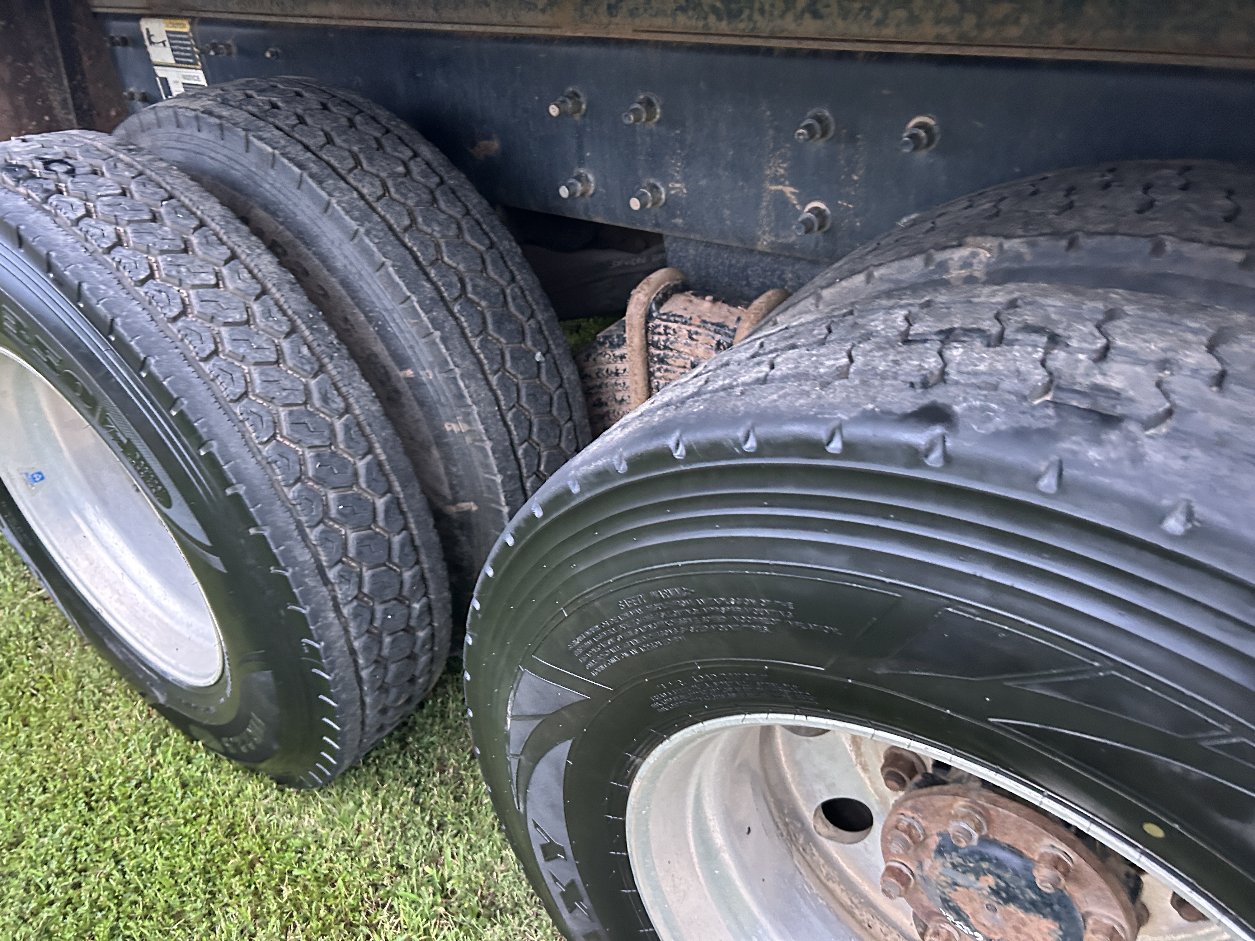 Used 2014 Mack Granite GU713 Quad Axle Dump Truck - Automatic