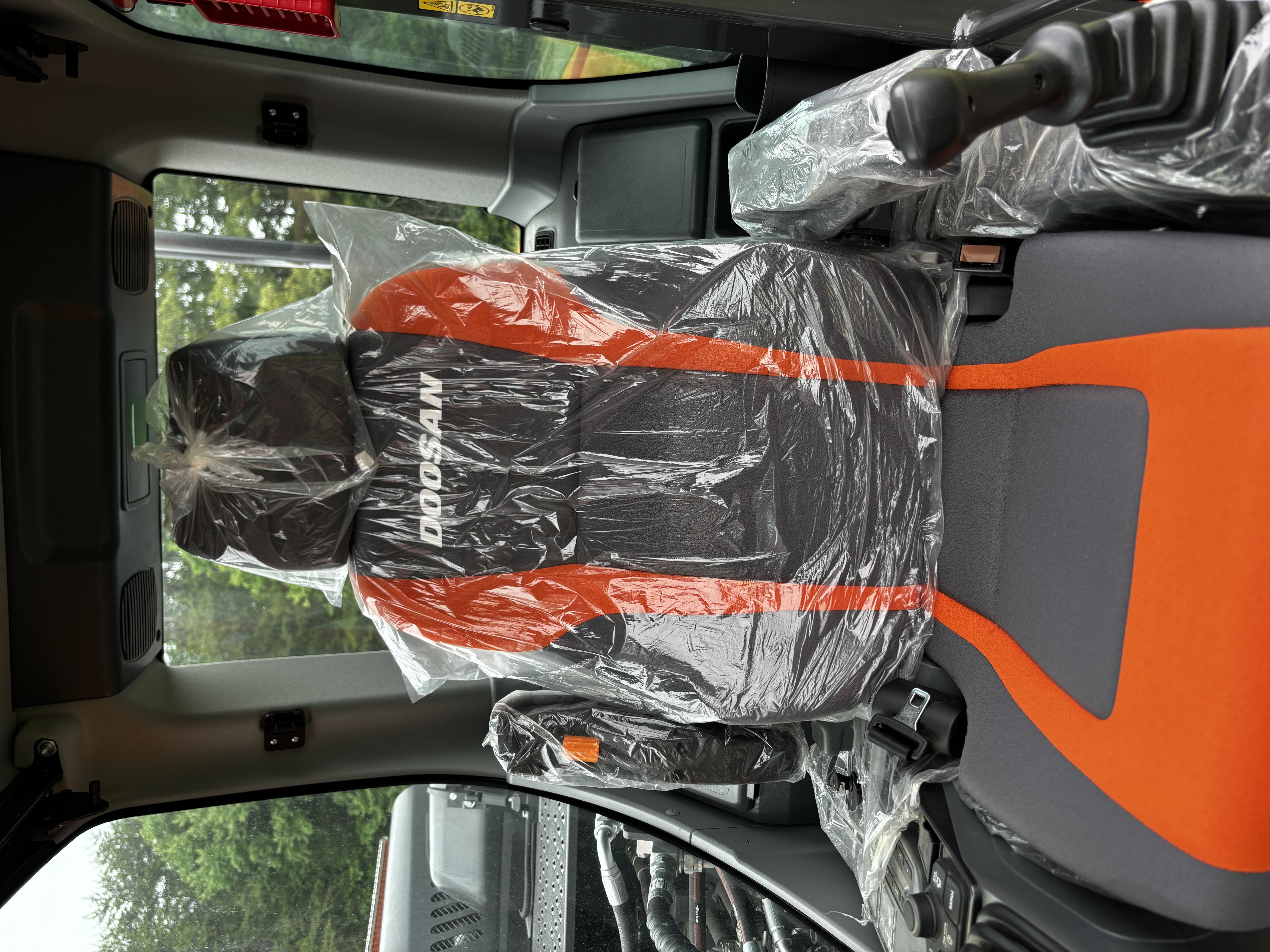 Used 2024 Doosan DX180LC-5