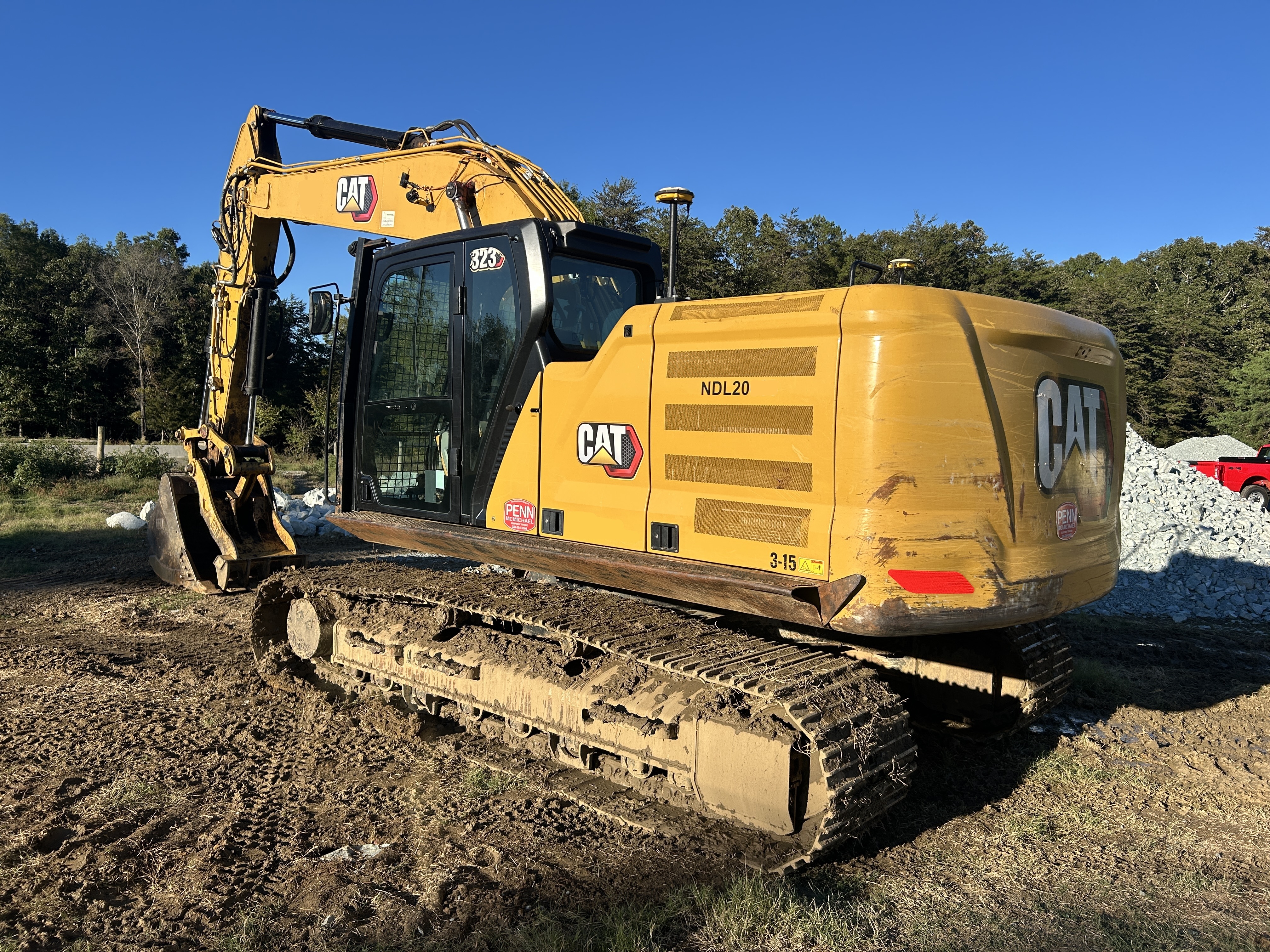 Used 2023 Caterpillar 323 with Progressive Link Hydraulic Thumb, New undercarriage, Grade 3D Ready