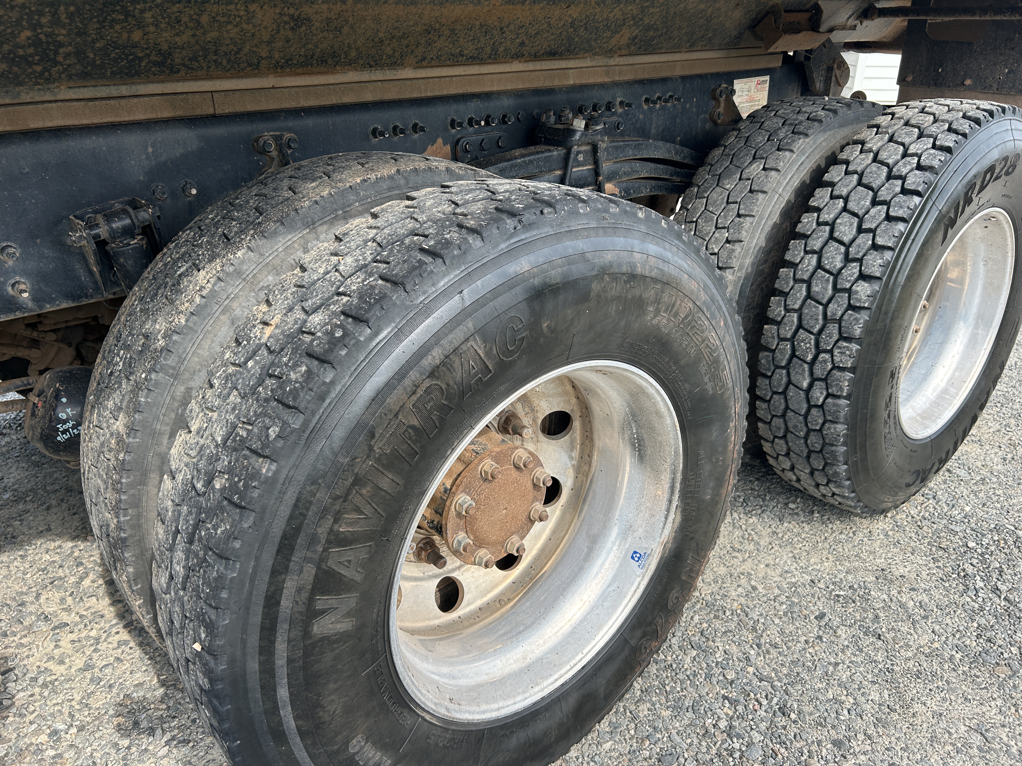 Used 2018 Mack Granite GU713 Quad Axle Dump Truck - automatic