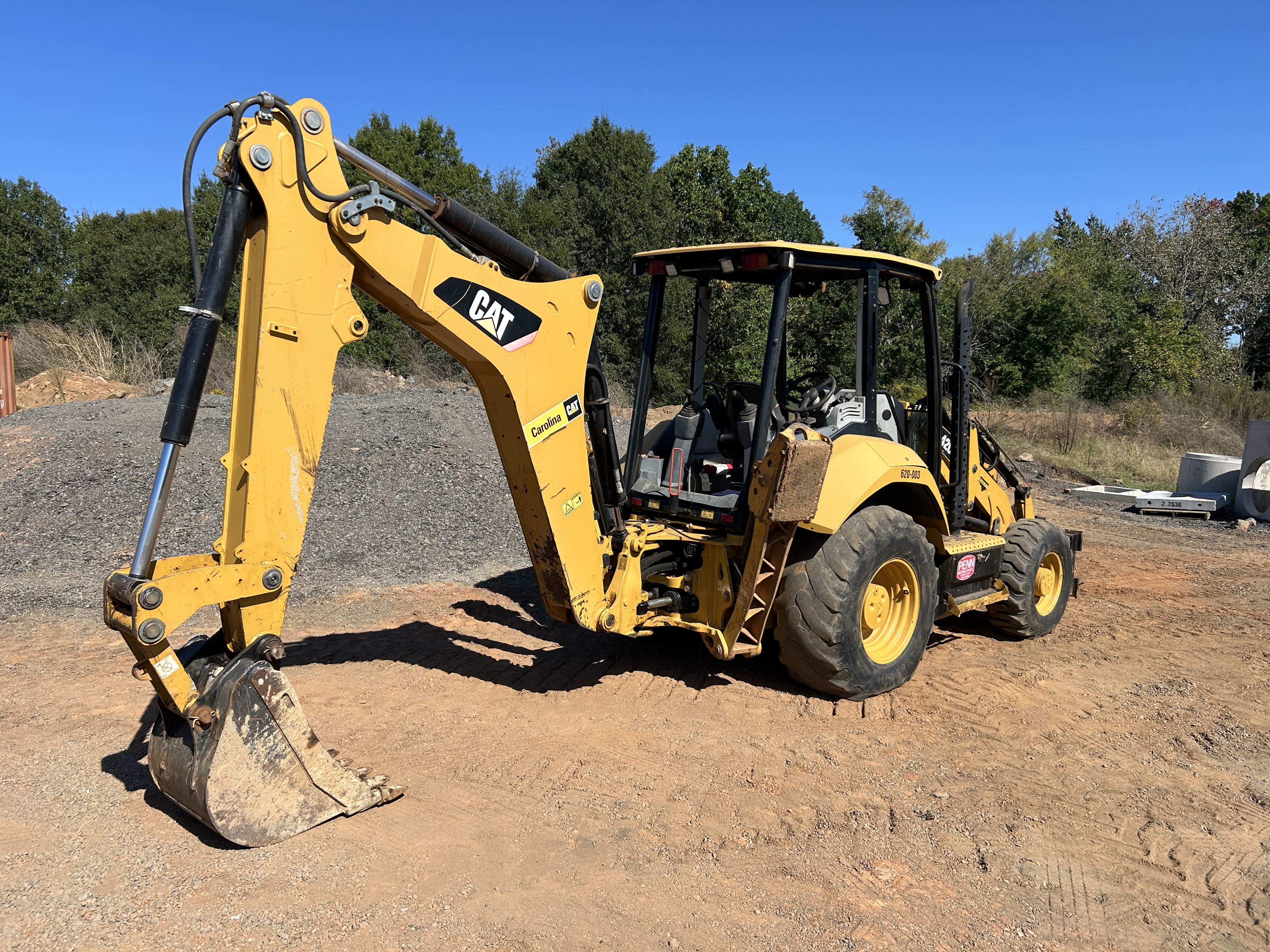 Used 2015 Caterpillar 420F2 IT
