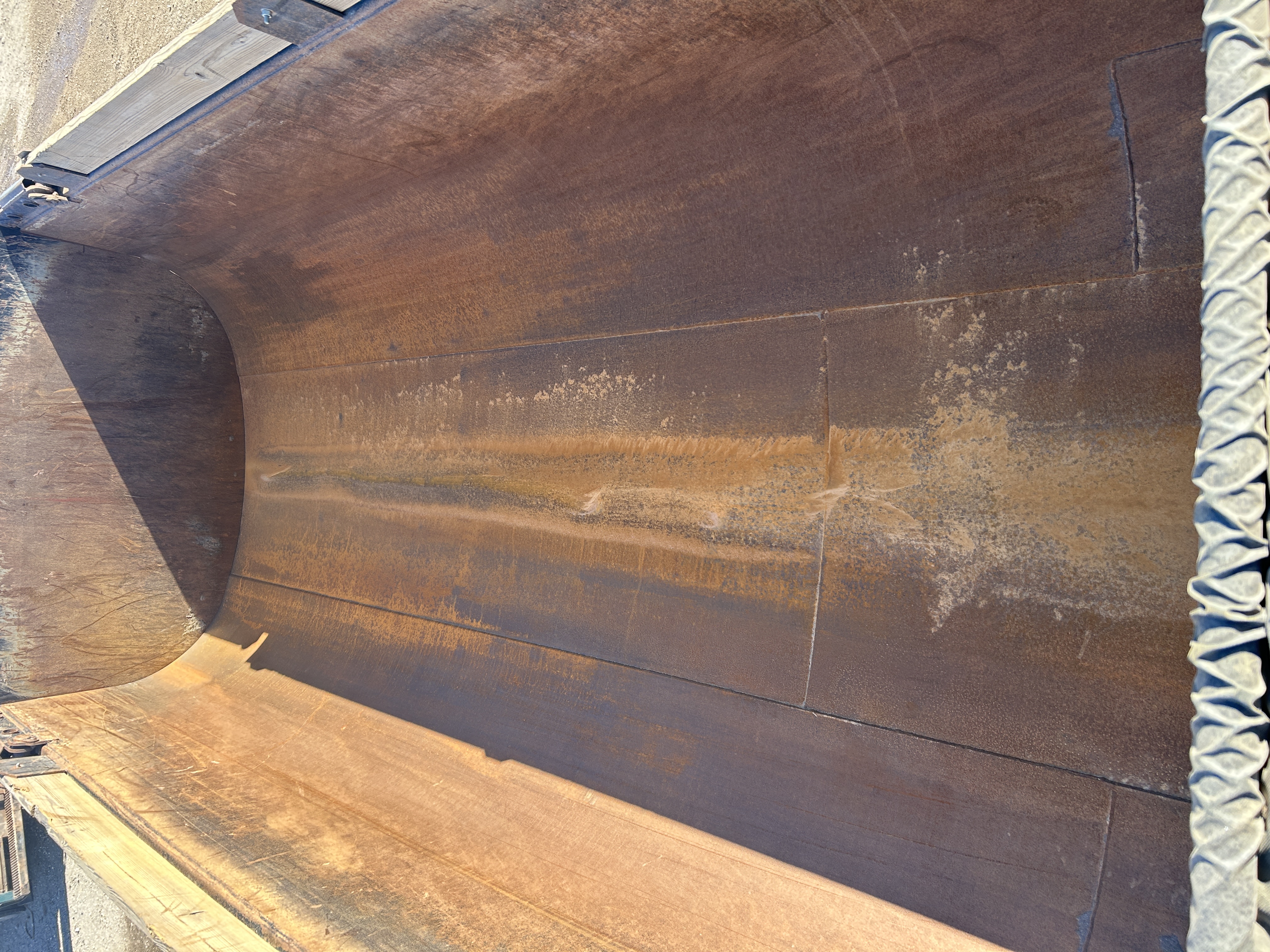 Used 2016 Kenworth T880 Quad Axle Dump Truck - Automatic