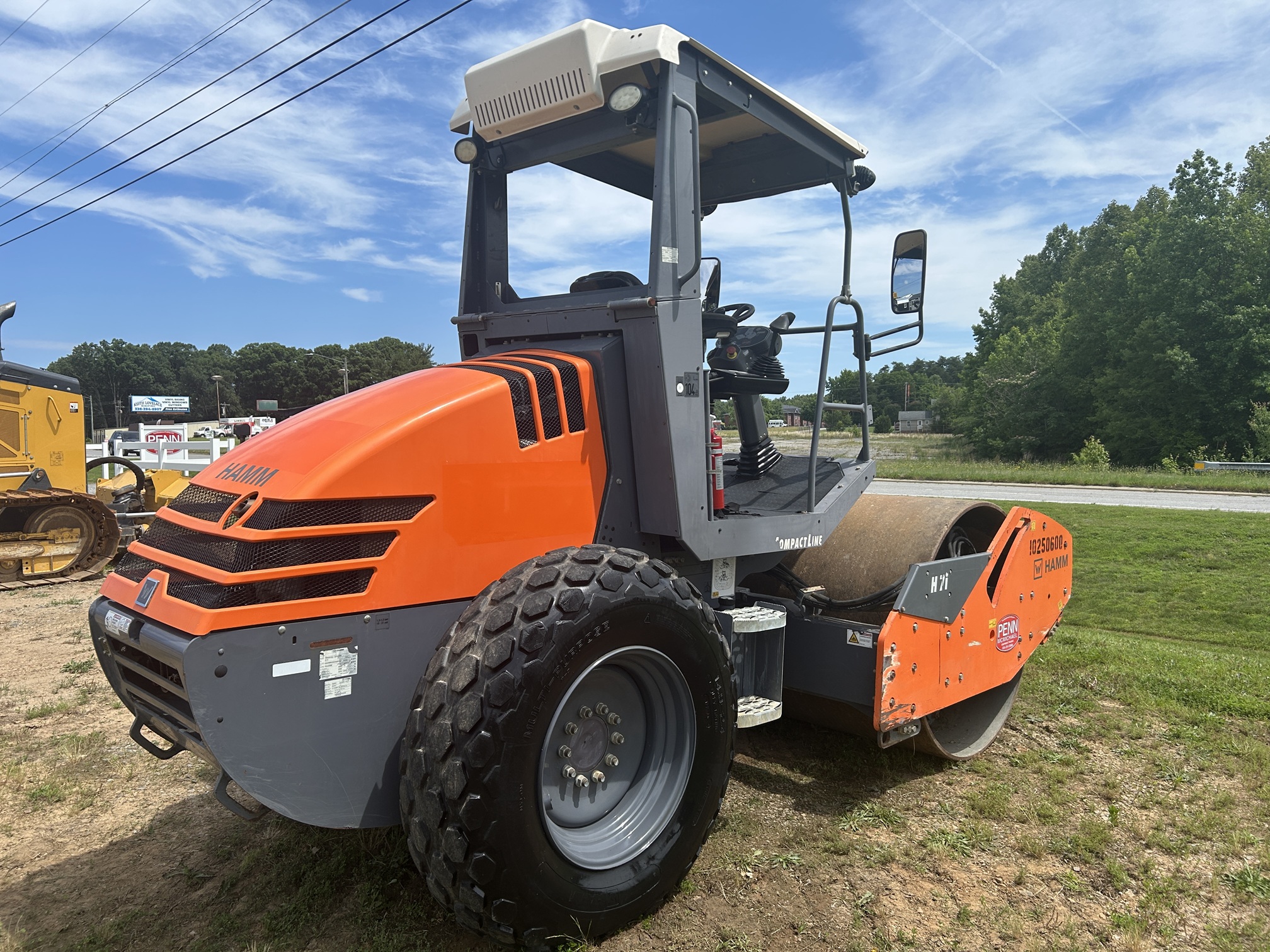 Used 2018 Hamm H7i 66" Smooth Drum Compactor