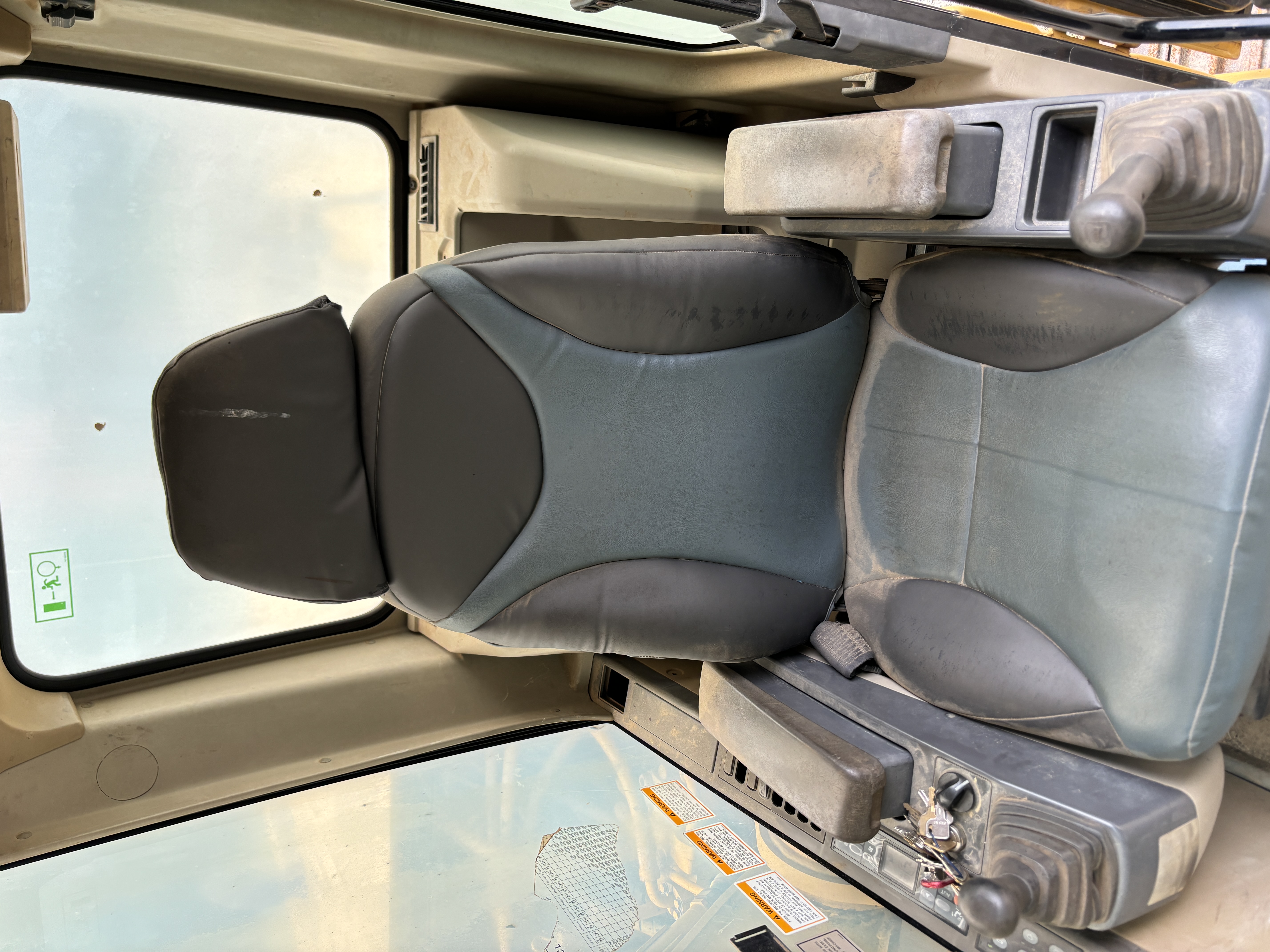 Used 2002 CATERPILLAR 320CL