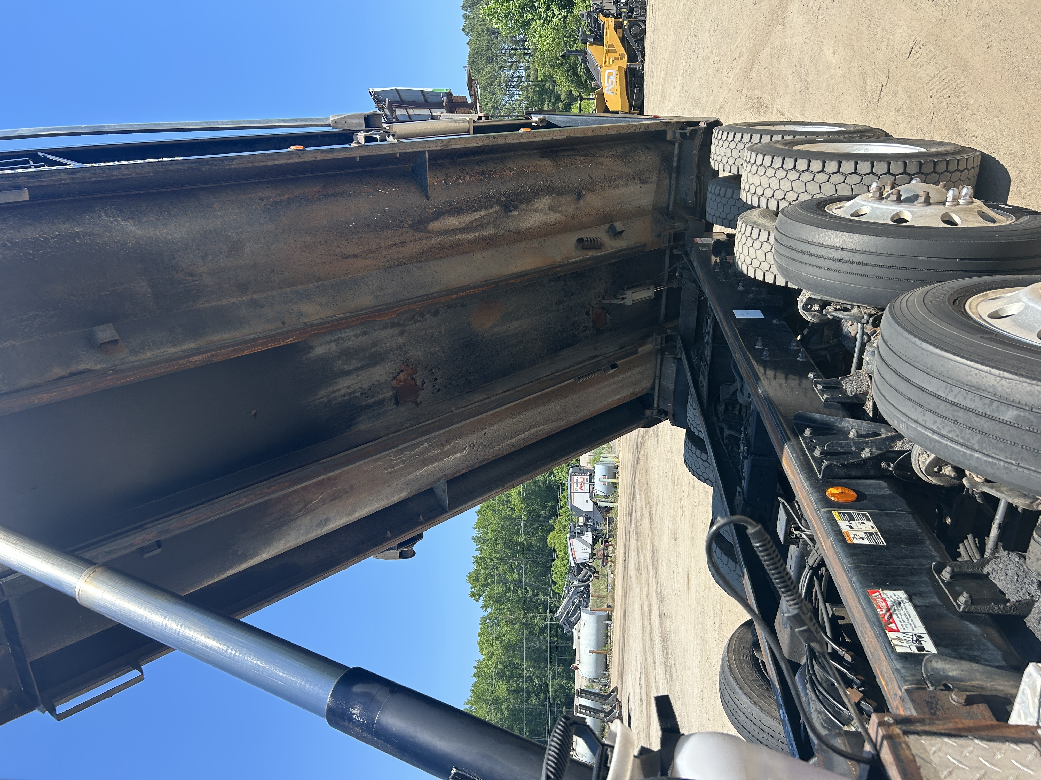 Used 2017 Kenworth T880 Quad Axle Dump Truck