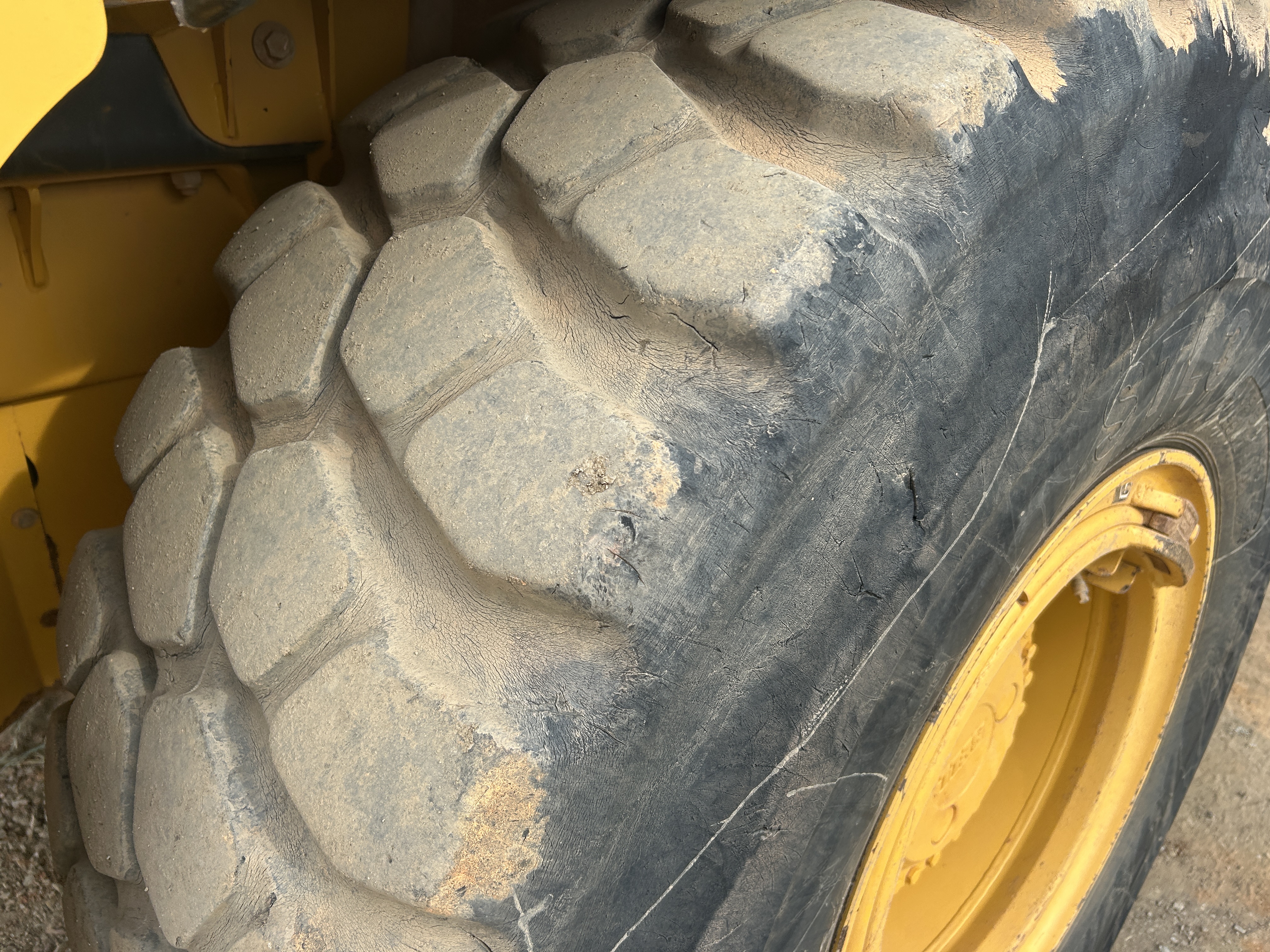 Used 2015 Deere 300D Series II