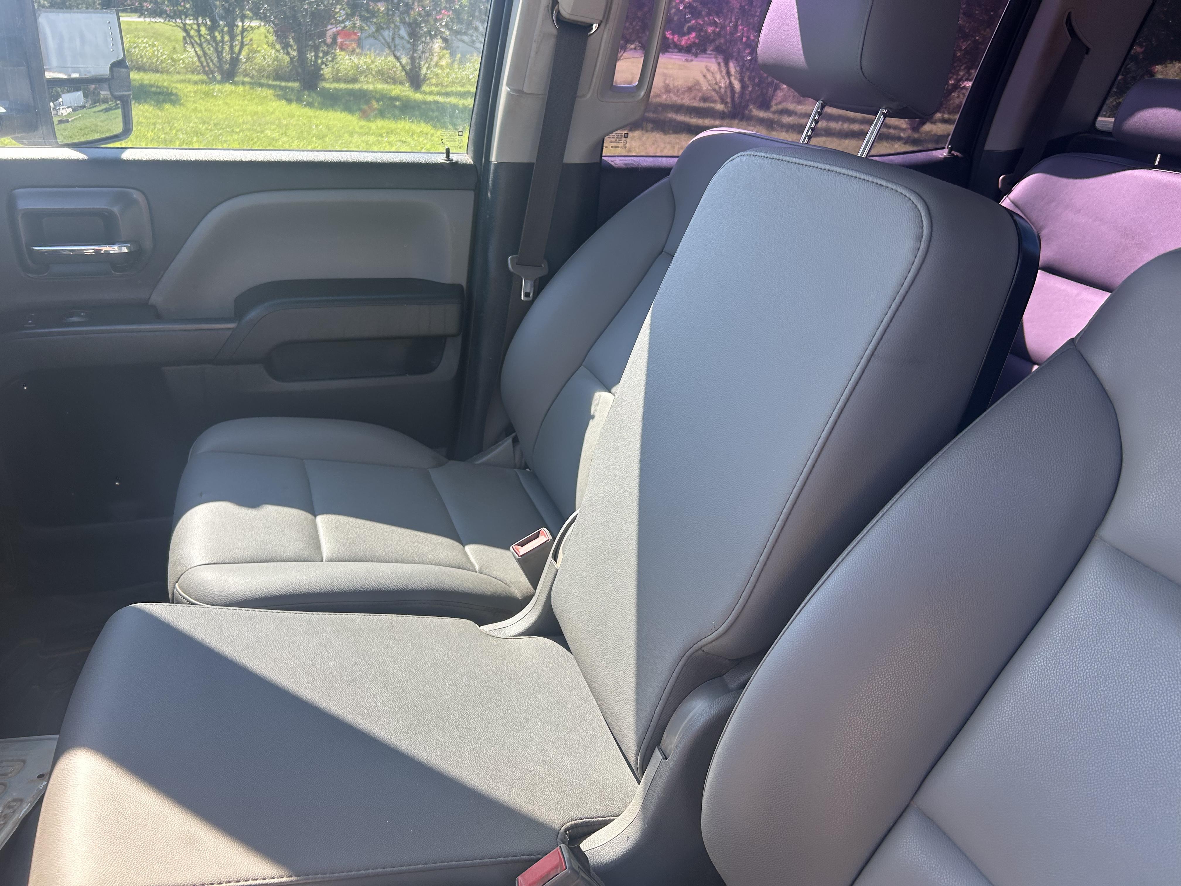 Used 2017 Chevrolet 3500 HD crew cab work truck