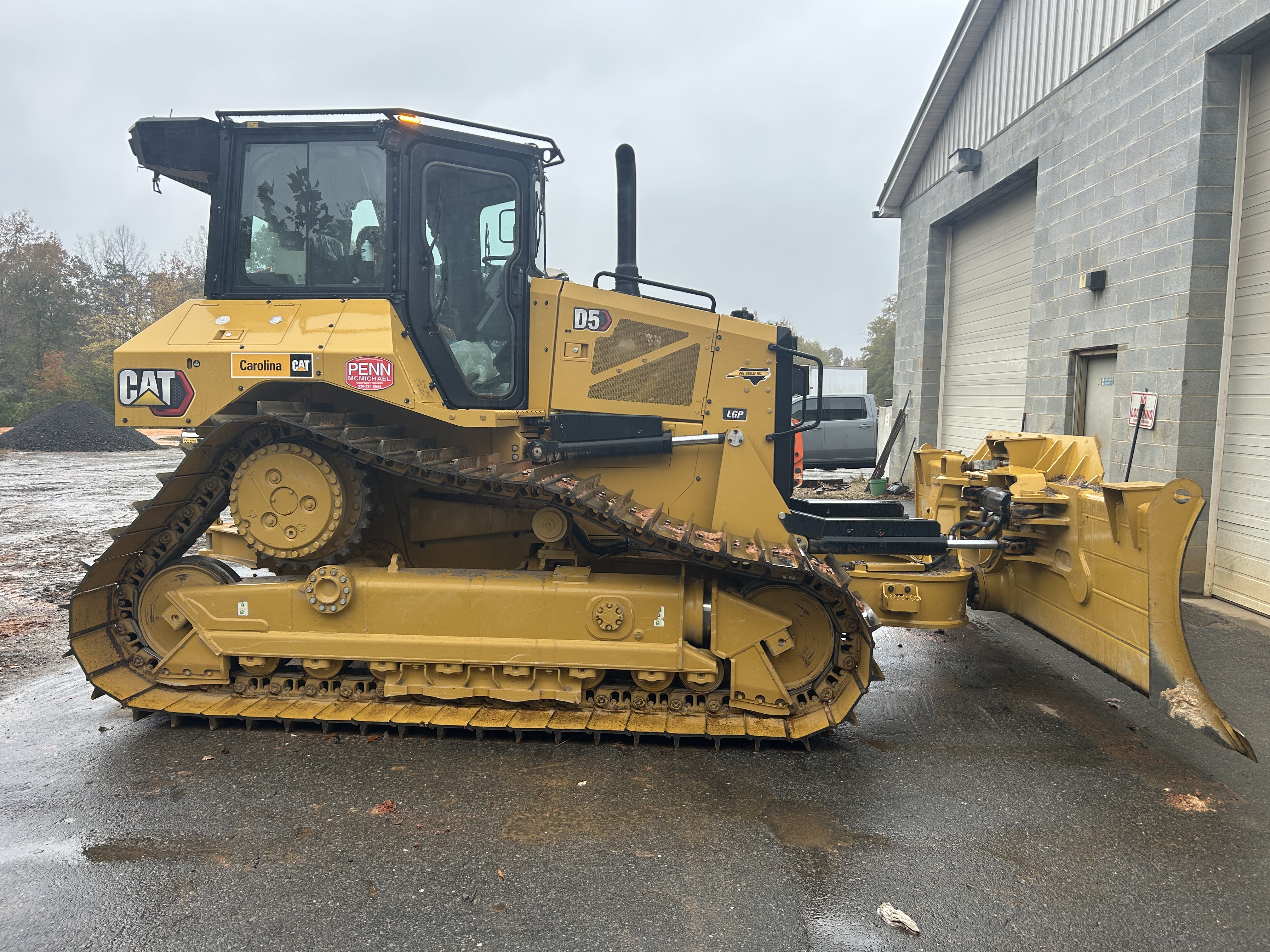 Used 2025 Caterpillar D5 LGP