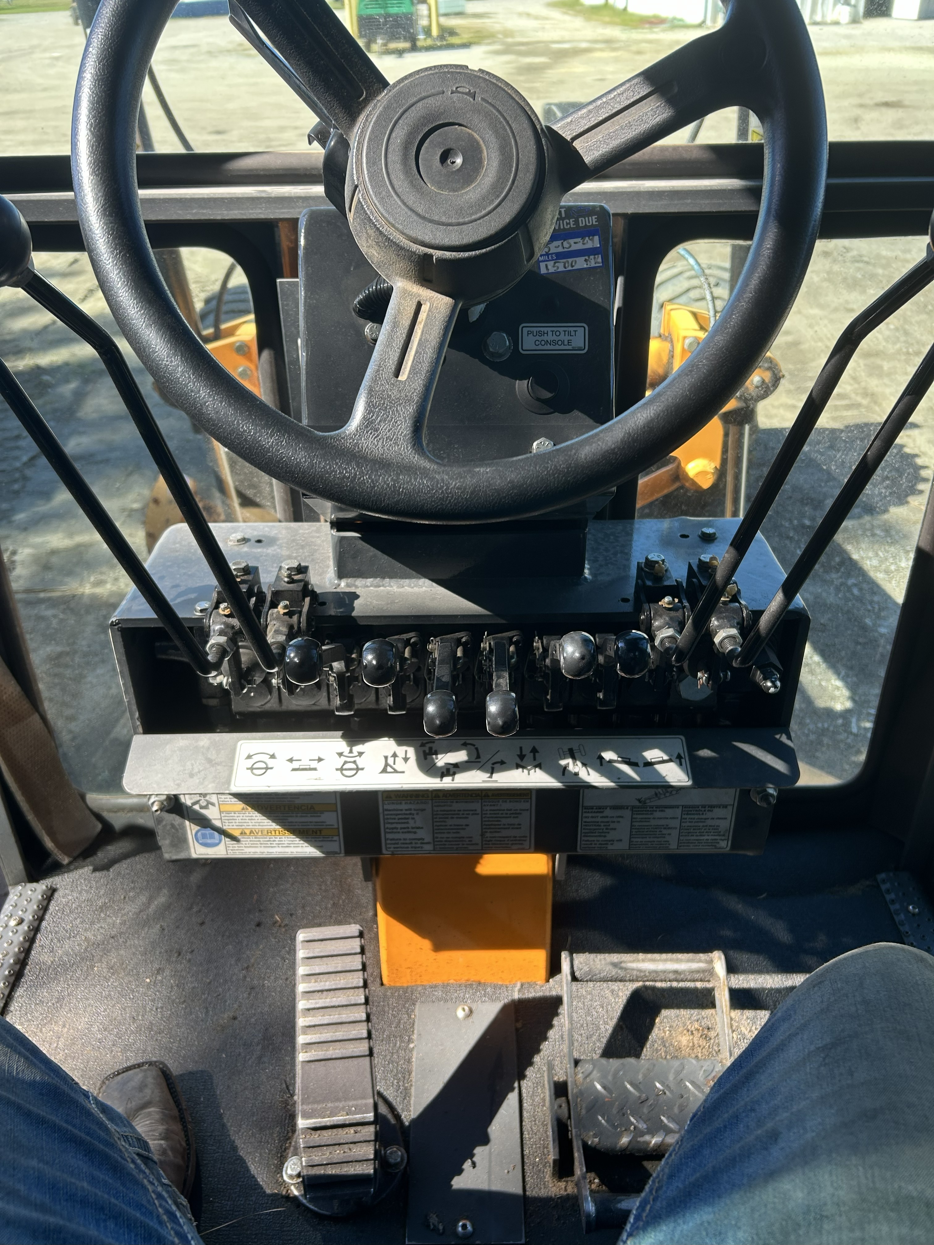 Used 2017 Leeboy 685C with only 1362