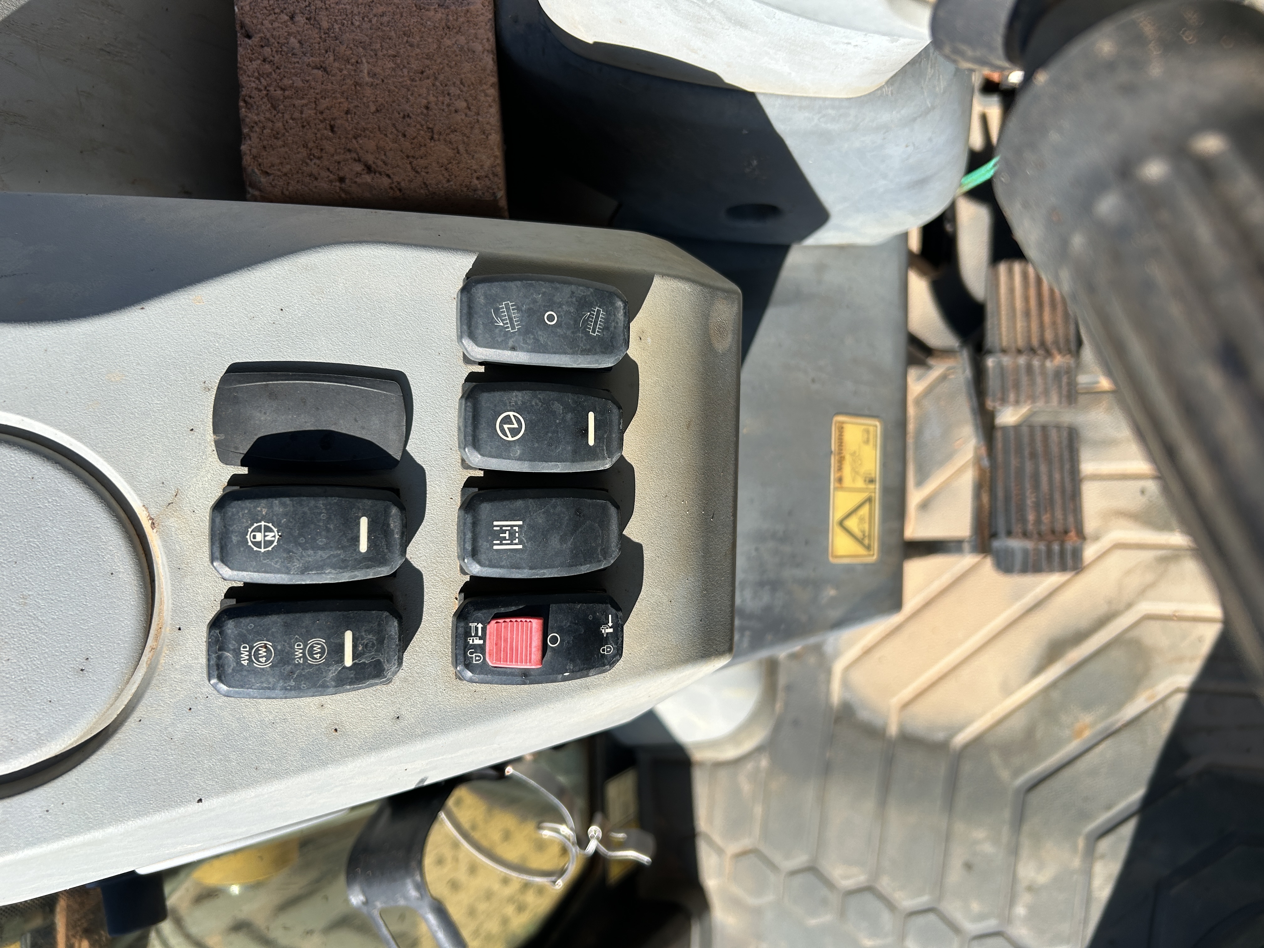 Used 2015 Caterpillar 420F2 IT