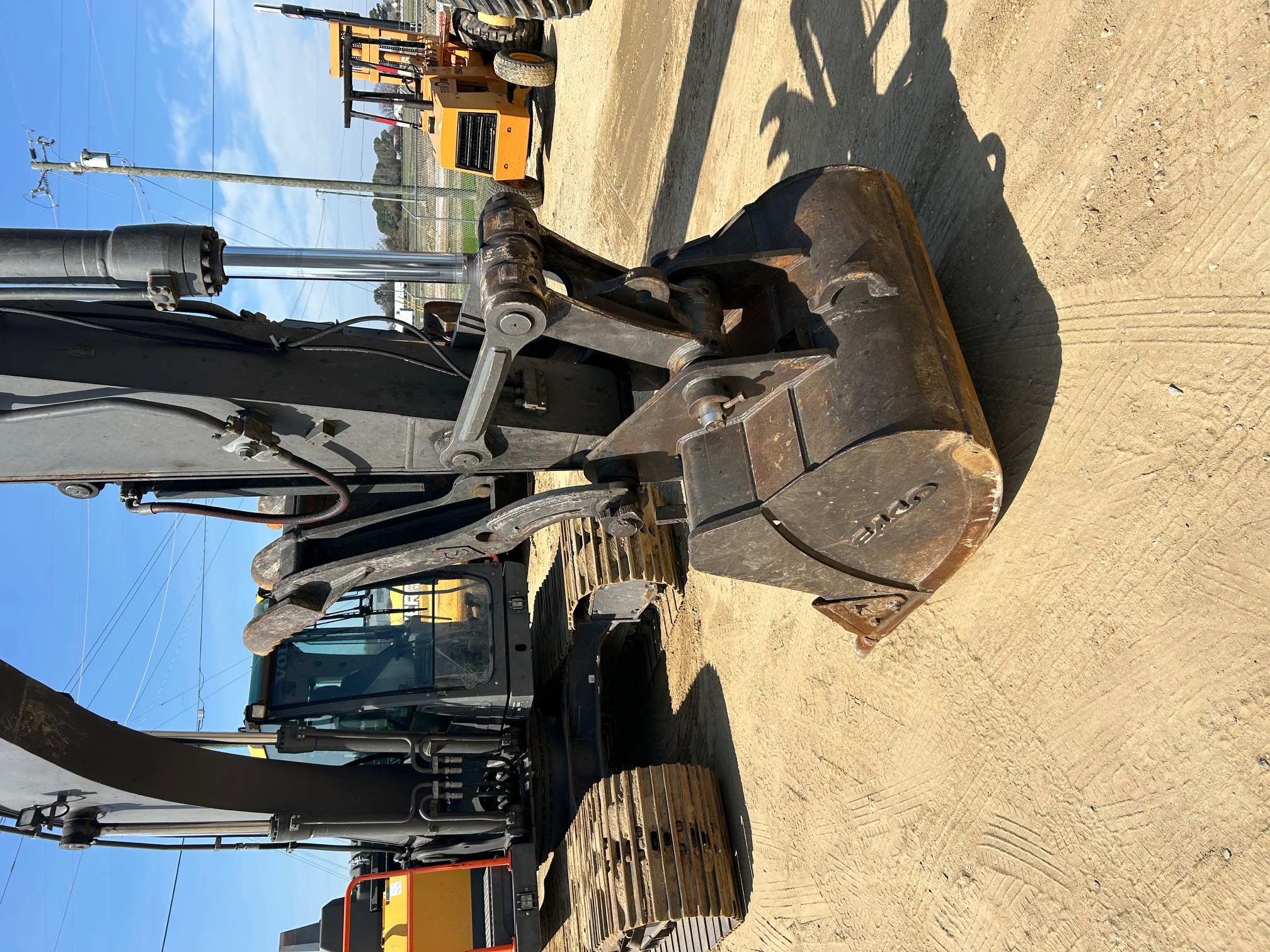 Used 2019 Volvo EC160EL with hyd thumb