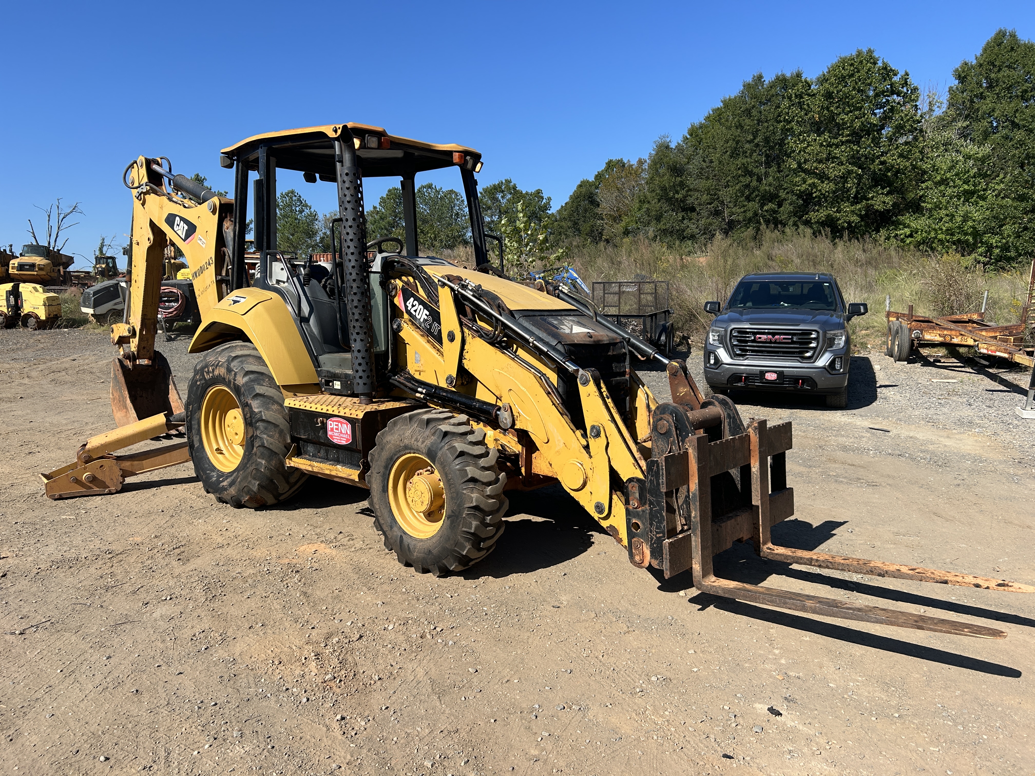 Used 2015 Caterpillar 420F2 IT