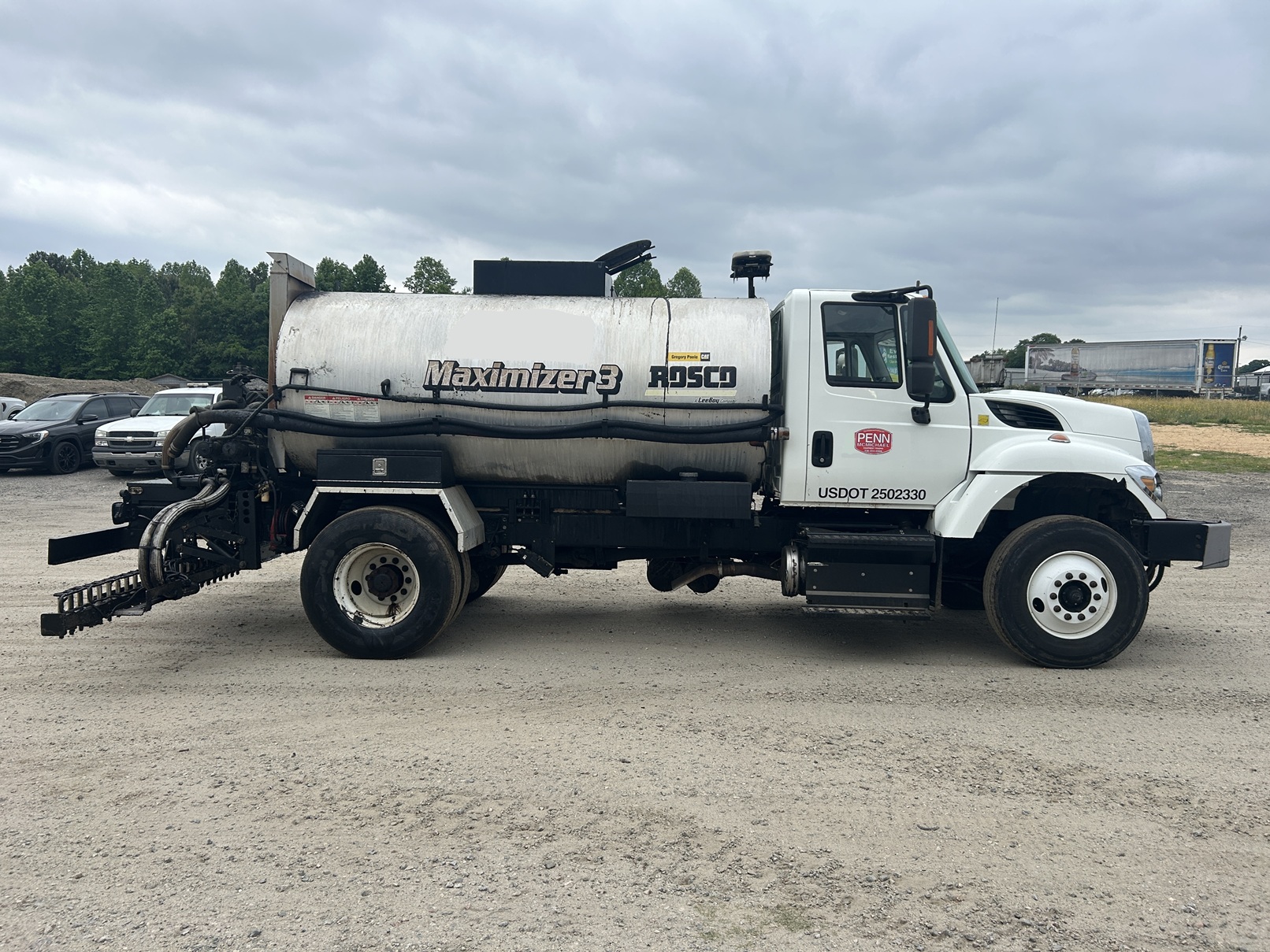 Used 2018 International Leeboy Rosco Maximizer 3 Tack Truck