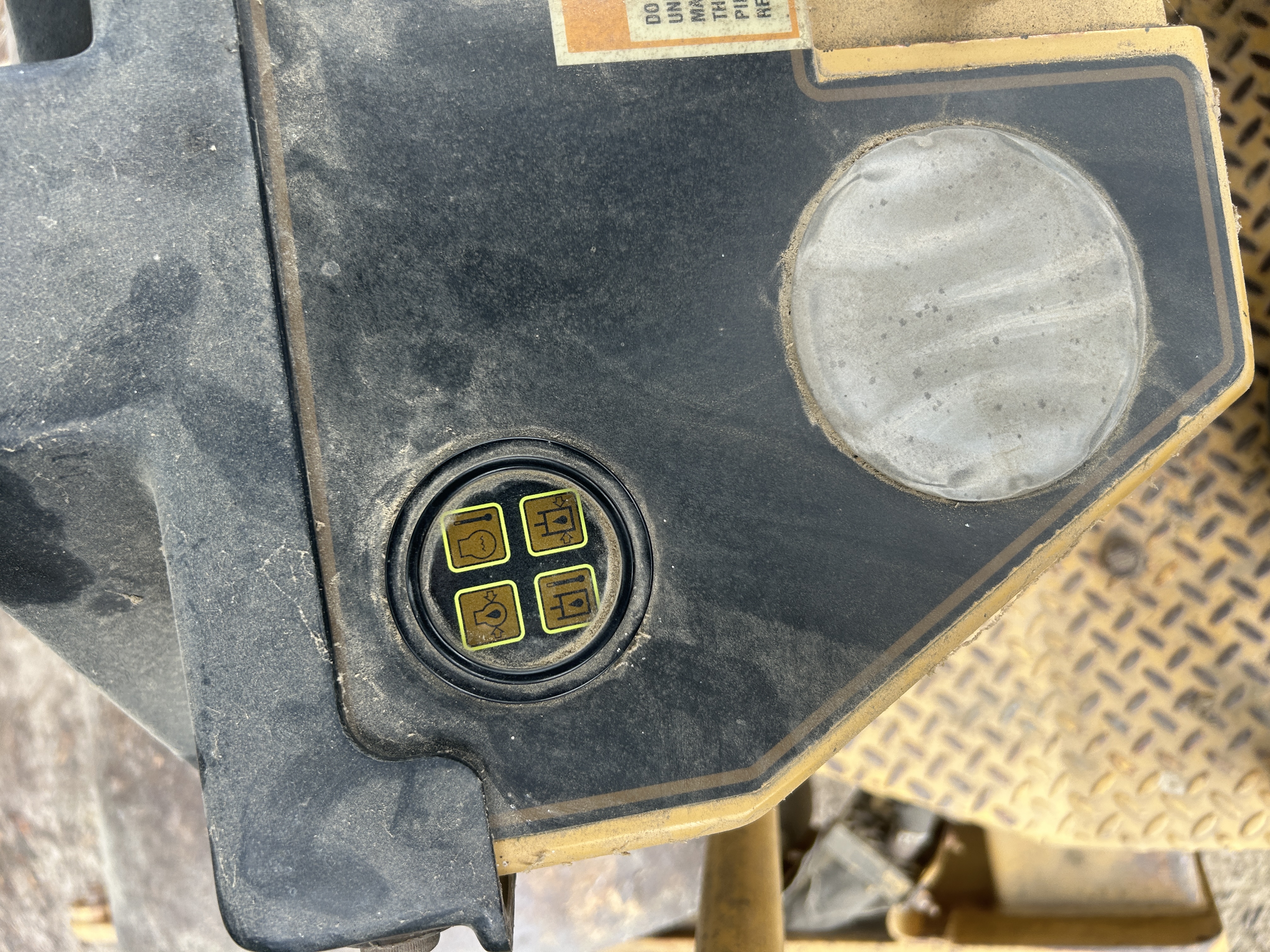 Used 1999 Caterpillar CS-323C Refubished and ready