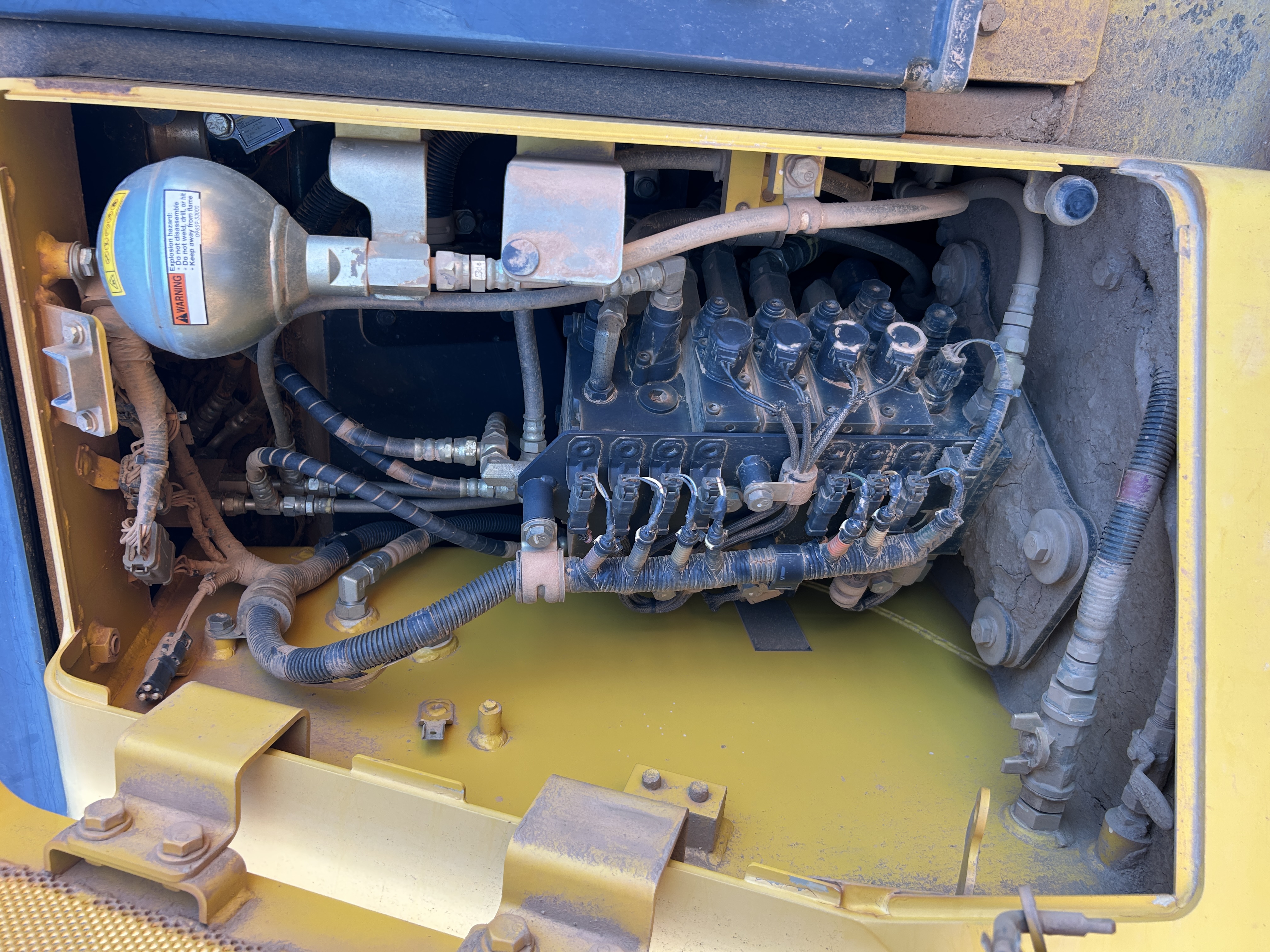 Used 2016 Komatsu D61PXi-23