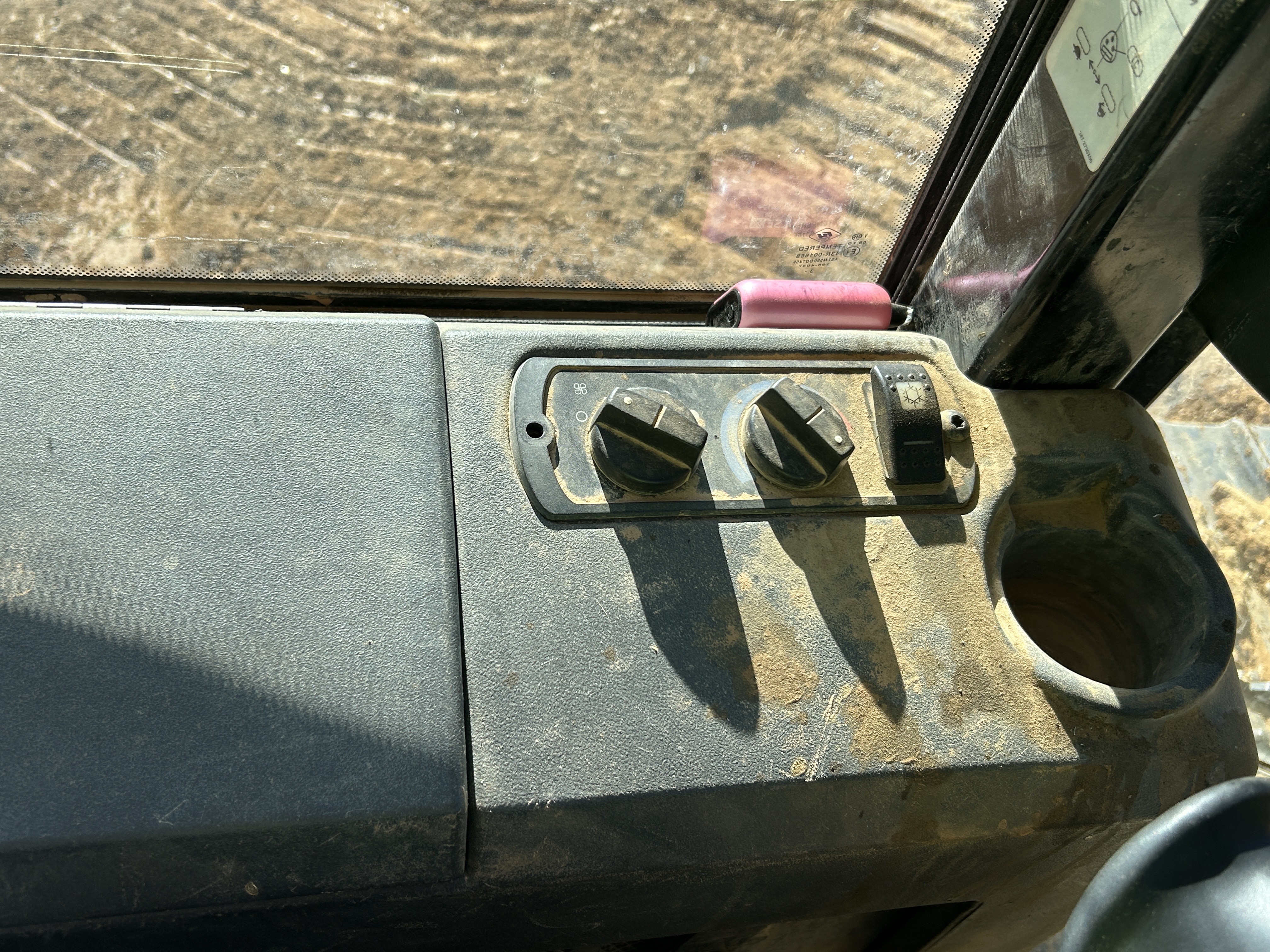 Used 2014 Caterpillar D5K2 LGP