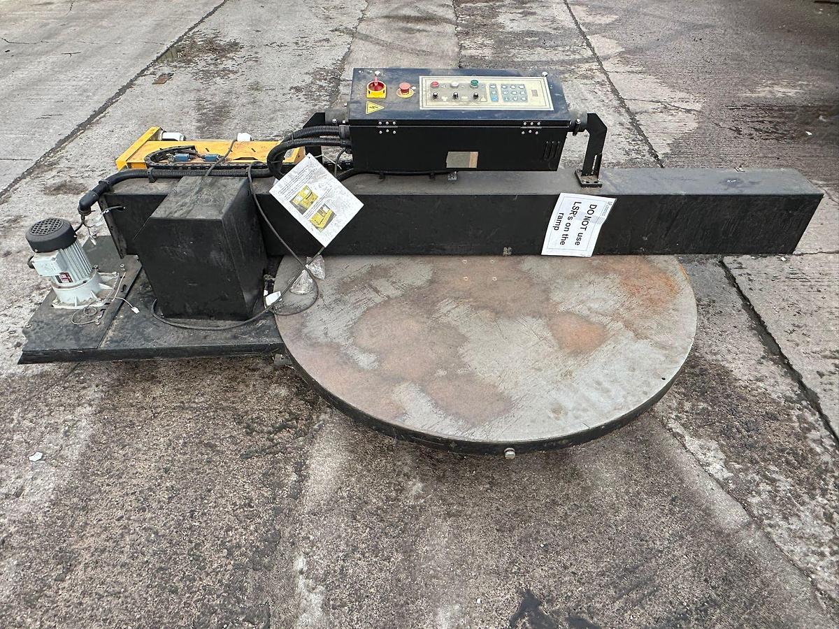Used Pallet Stretch Wrapping Machine