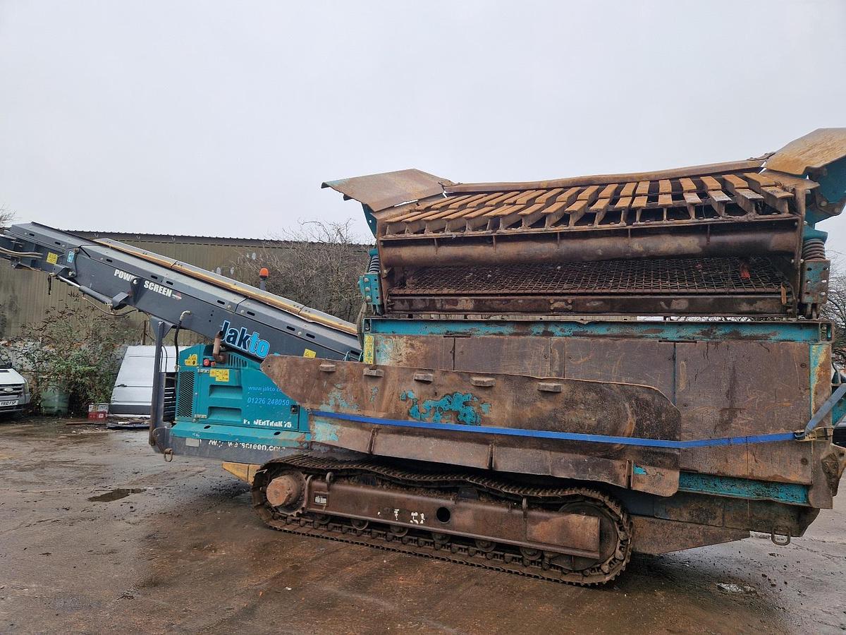 Used 2017 Powerscreen Powertrack 750 Tracked Scalping Screen Screener