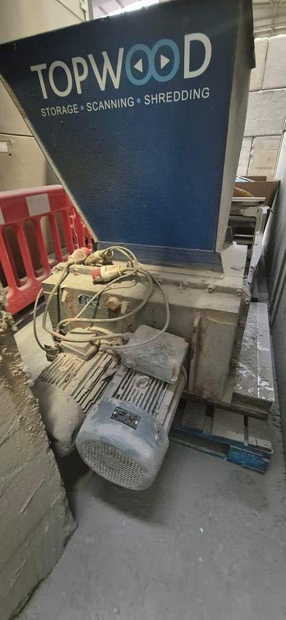 Used 2006 Untha RS 30 Four Shaft Quad Shredder