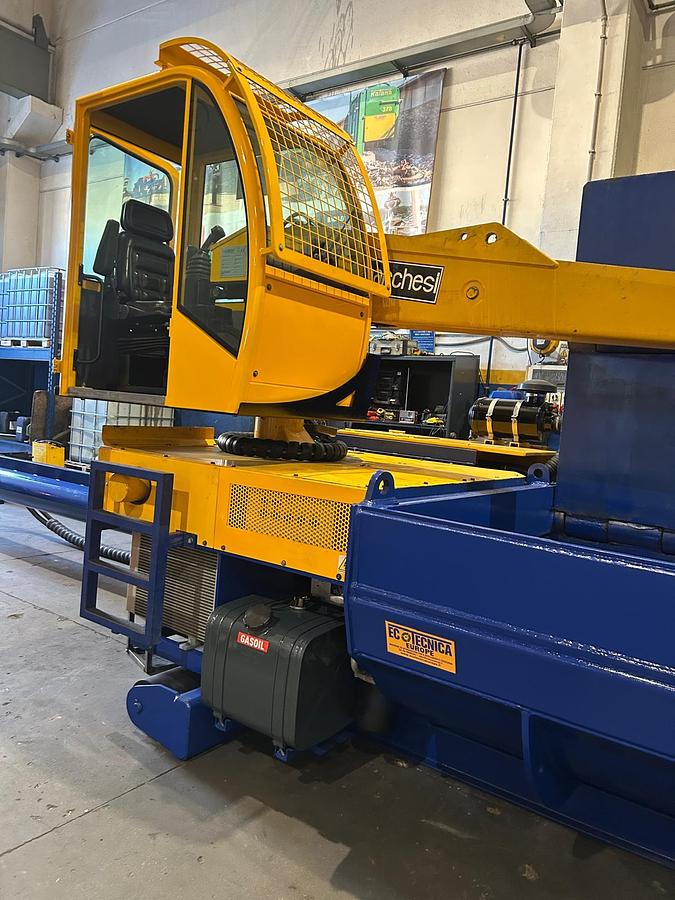 Used Ecotecnica S 5250-G Scrap Metal Baling Press