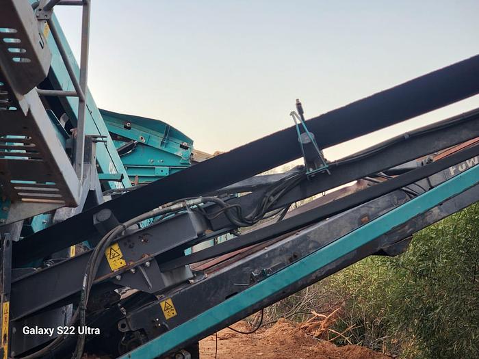 Used Powerscreen Chieftain 2100X 3 Deck Inclined Screen Screener