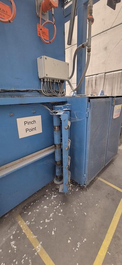 Used 2007 PAAL Pacomat 2S Baler & Conveyor