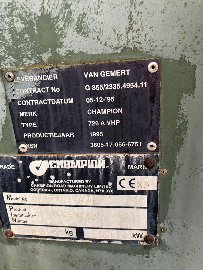 Used 1995 Champion 726A VHP Grader