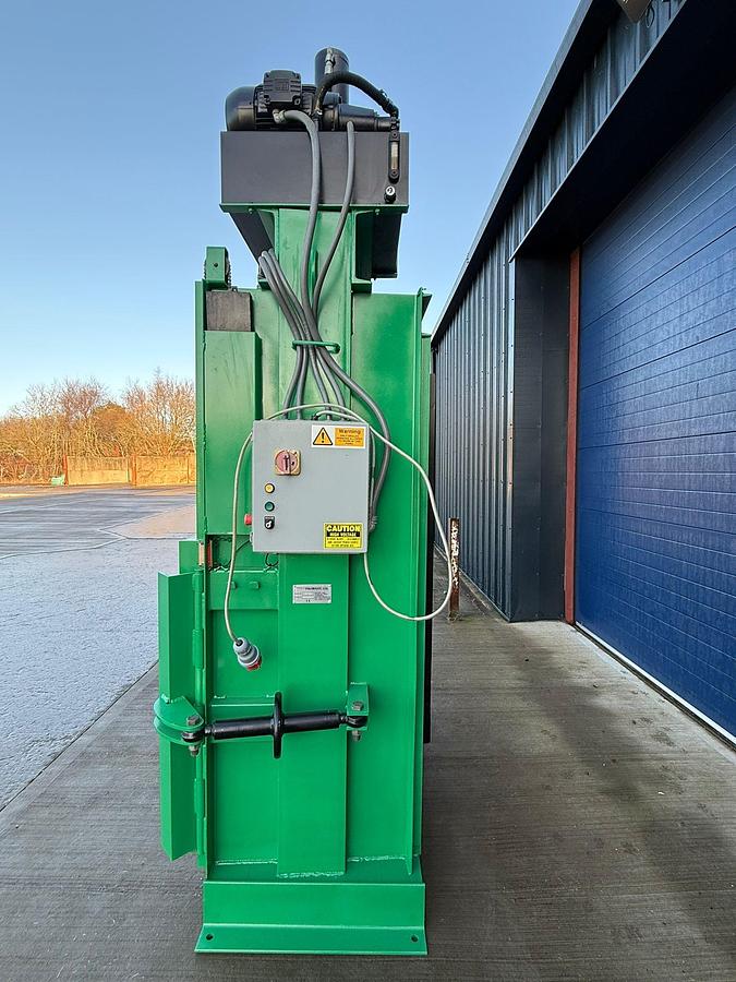 Used Pakawaste MX600 Vertical Baler 