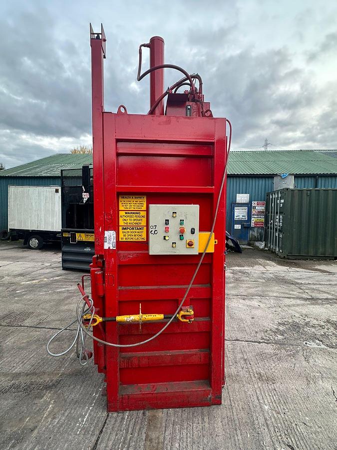 Used Vertical Waste Baler