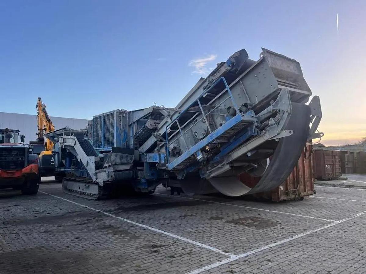 Used 2017 Keestrack R6d Impact Crusher
