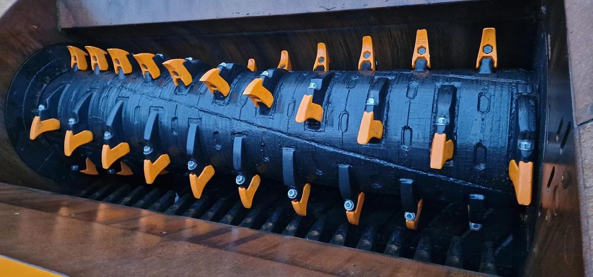 Used 2020 Doppstadt Inventhor 9 SA Slow-speed Shredder