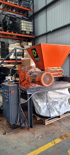 Used 2001 Twin Shat Shredder