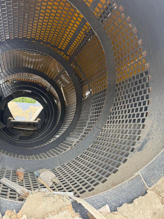Used Screenbee 15.44S Static Trommel 