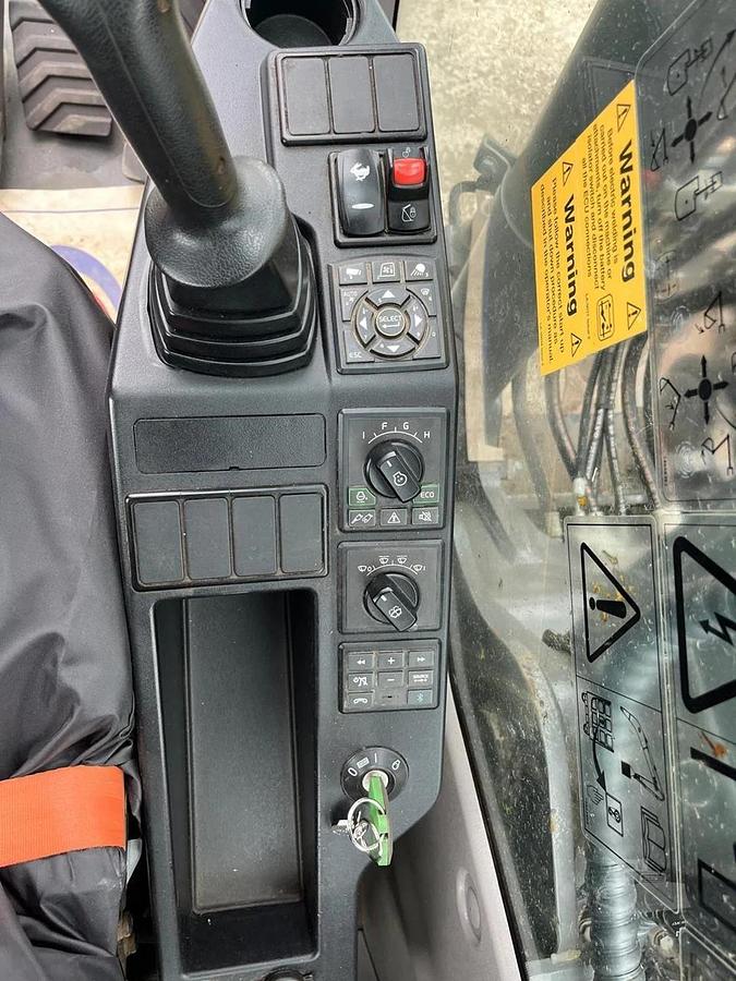 Used 2021 Volvo EC140EL Crawler Excavator 