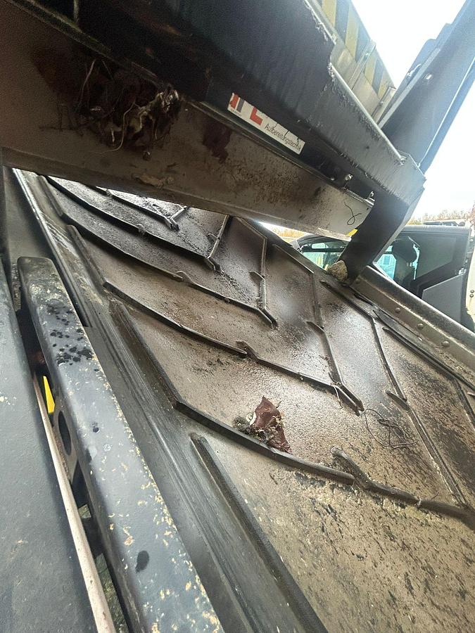 Used 2024 Untha XR3000C Tracked Single-shaft Shredder