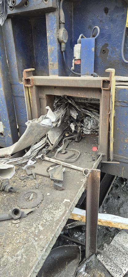 Used 1993 Harris TGS-60B Ferrous Metal Baler