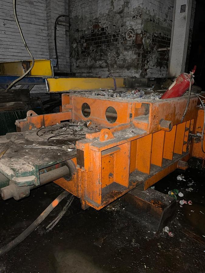 Used 1973 Vezzani PM50-D Baler