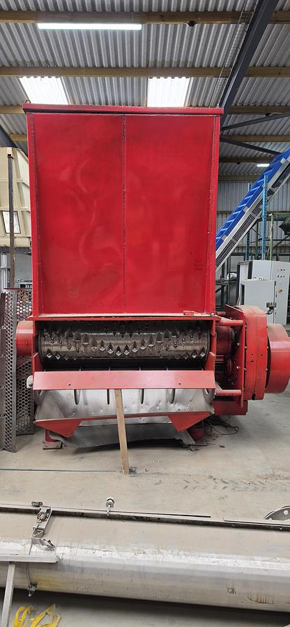 Used Dragon D35 Roto Grind Shredder