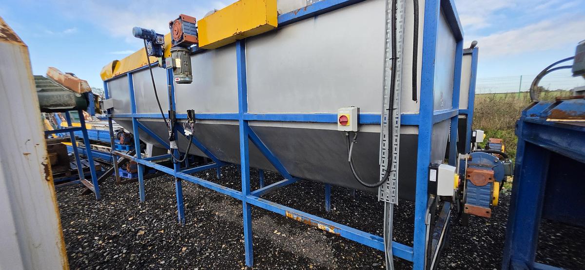 Used 2020 Float Sink Tanks x 2