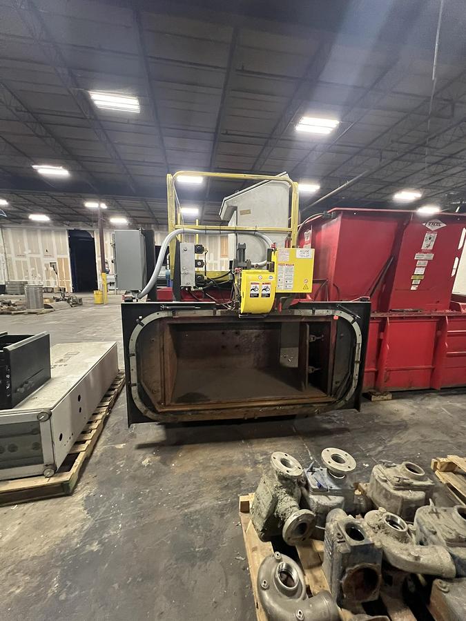 Used EXCEL 2R9 Baler