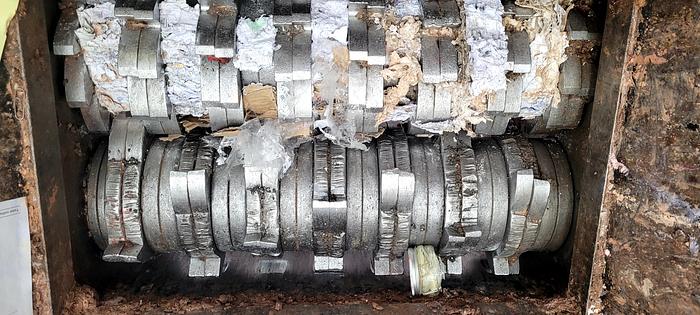 Used 2001 Twin Shat Shredder