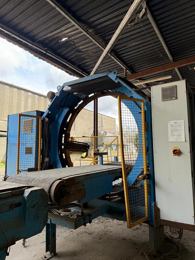 Used Cross Wrap CWD 2200 LW Automatic Bale Wrapper