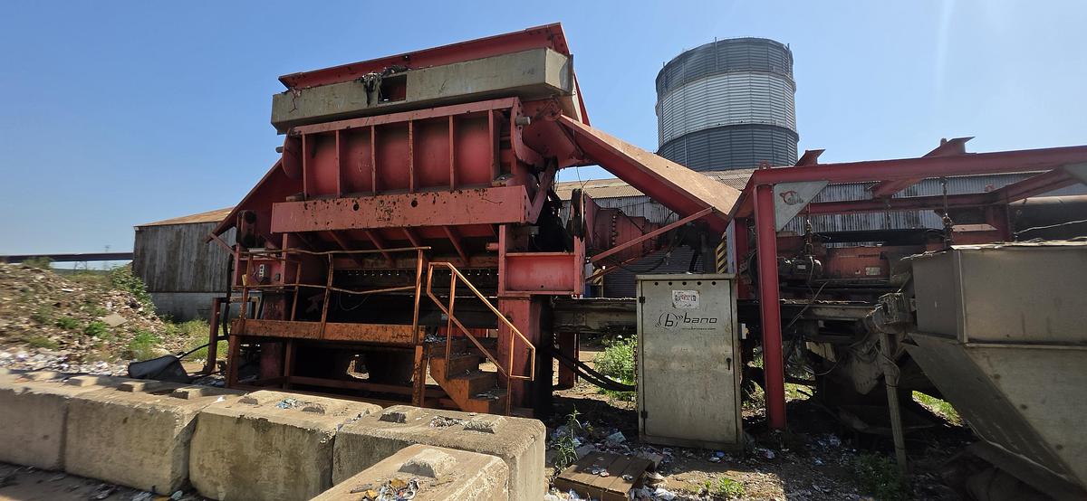 Used 2016 Bano 3590 Single-shaft Shredder Processing Line