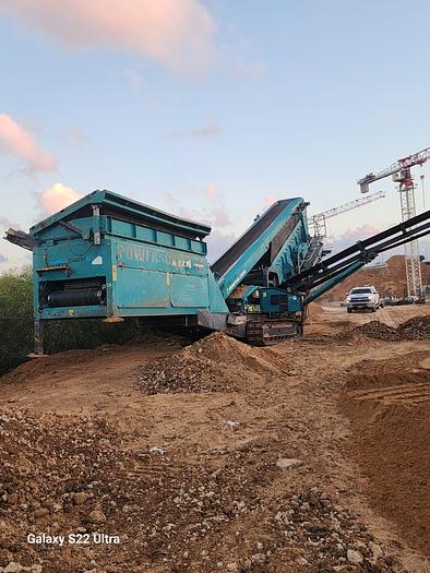 Used Powerscreen Chieftain 2100X 3 Deck Inclined Screen Screener