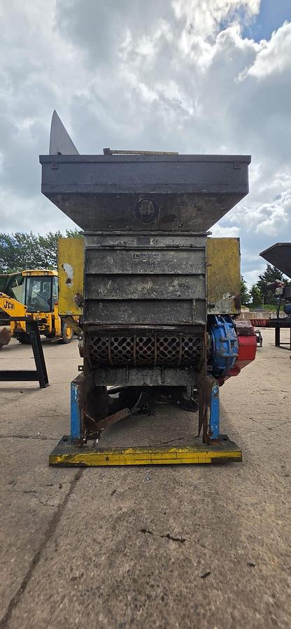 Used Lindner RS 1000 Single-Shaft Shredder
