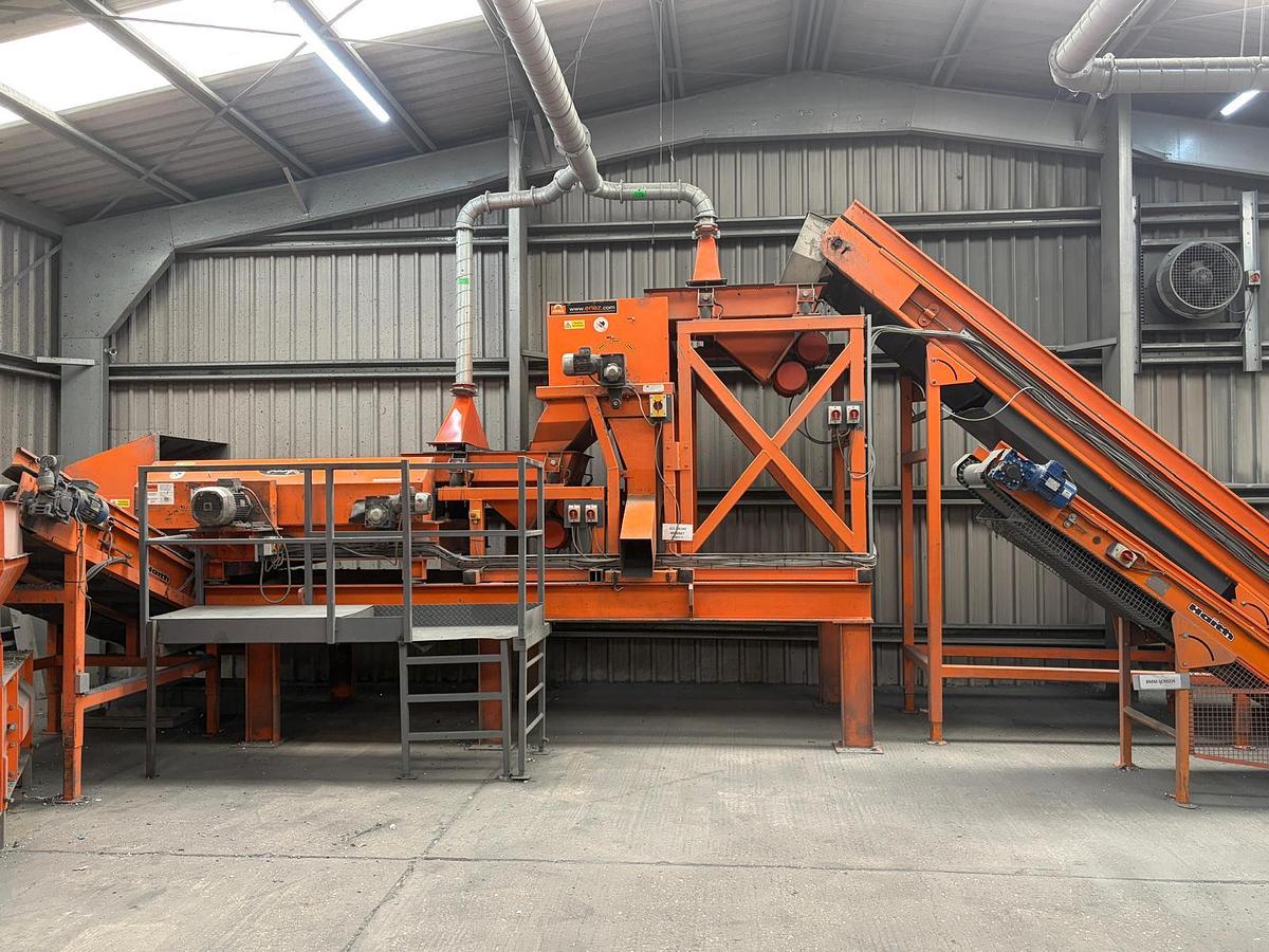 Used 2011 Eriez  X NM-40 magnets and Rear Earth drum