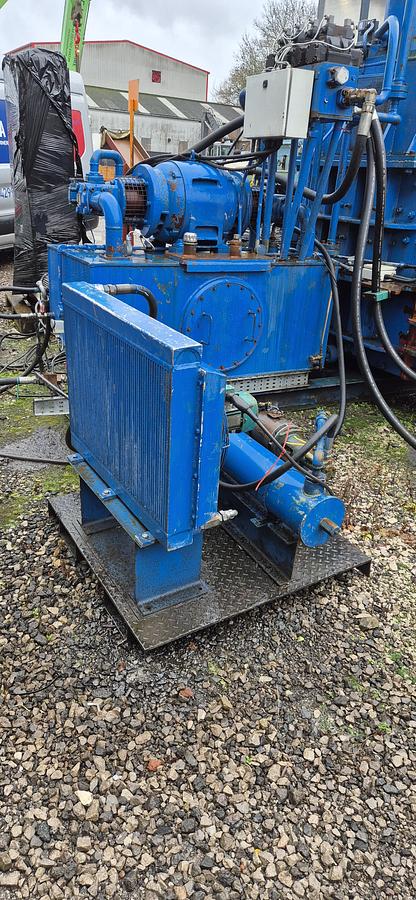 Used Harris TGS 3 Ram baler