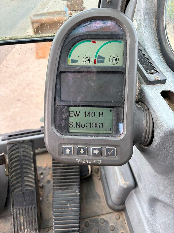 Used 2006 Volvo EW140B Wheel Wheeled Excavator