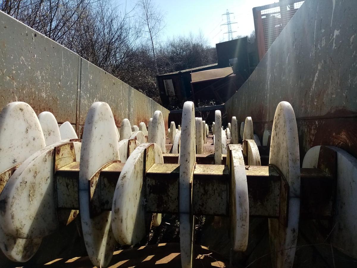 Used 2010 Sutco Cardboard 1.4mm x 6.4mm 2D/3D Flip Flow Screening Deck Screen